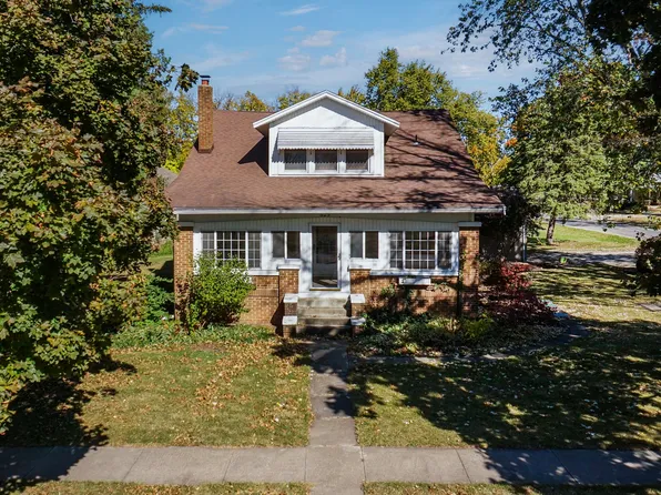 625 Warren St, Chenoa, IL 61726