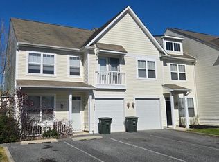 303 Schooner Ln #102, Berlin, MD