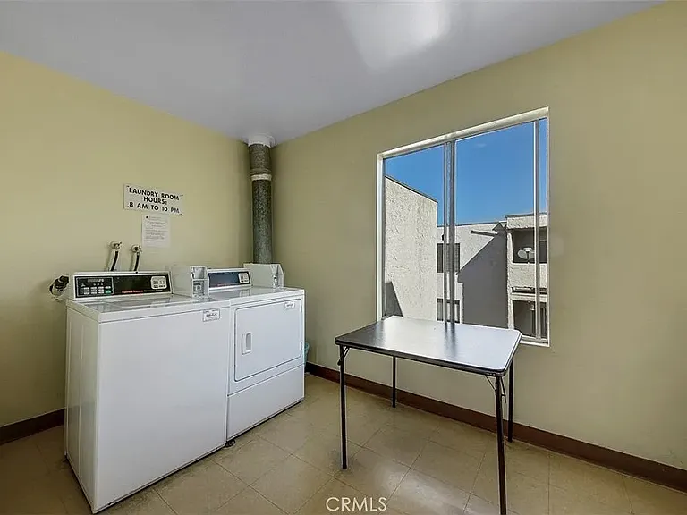 65 N Allen Ave #214 — Photo 15