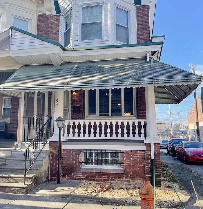 1st image of 524 N Holly St #1