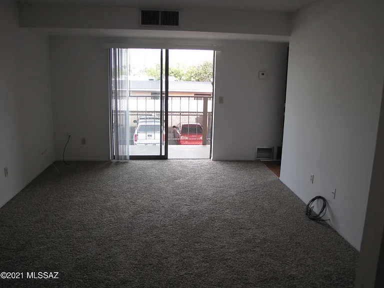 6625 E Golf Links Rd #15 — Photo 3