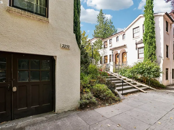2250 NE Flanders St APT 1, Portland, OR 97232