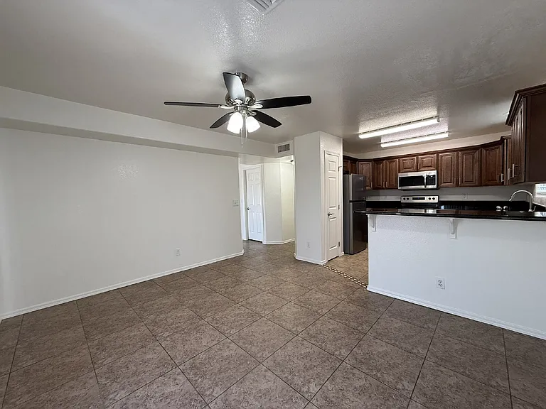 2468 Paseo Cisne — Photo 5