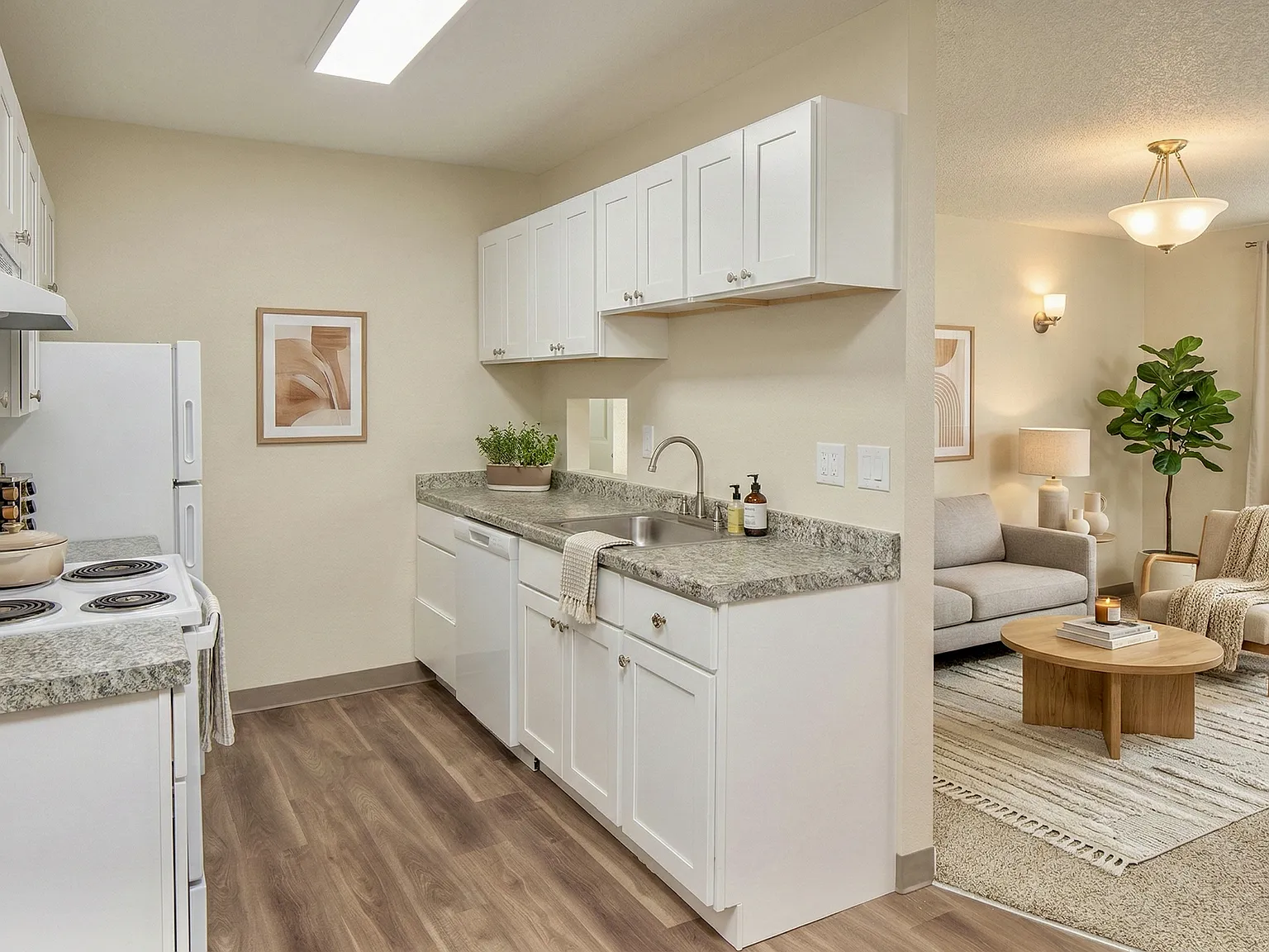 Cedar Square Apartments — Photo 3