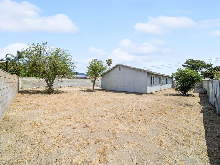 7608 Hyssop Dr — Photo 36