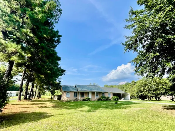 302 Carolina Ave, Saint George, SC 29477