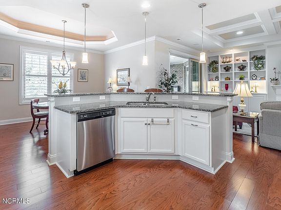 2nd image of 5904 Fayemont Ct