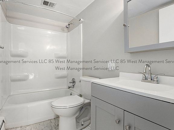4th image of 120 Leonard St NE #2