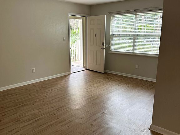 3rd image of 520 E Call St APT 1