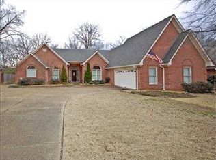 1088 Sugar Ln, Collierville, TN 38017