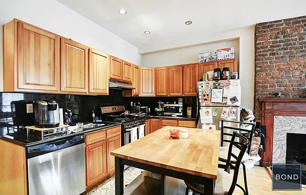 Rented by Bond New York | media 15