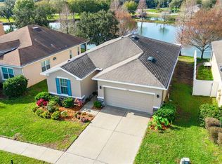 6448 Twin Bridges Dr, Zephyrhills, FL 33541