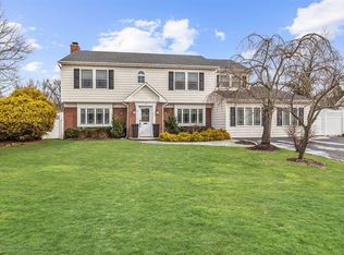 9 Ferris Pl, Aberdeen, NJ 07747