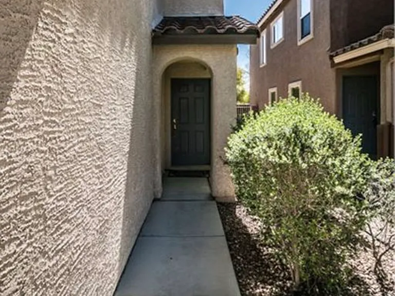 11617 Royal Derwent Dr — Photo 2