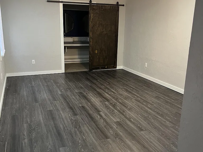 2306 NE Village Dr — Photo 13
