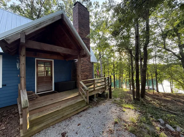 330 Paradise Point Rd, Hartwell, GA 30643