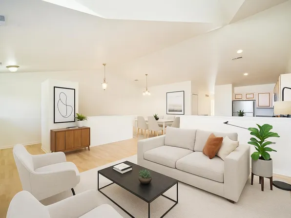 2944 Signature Blvd, Ann Arbor, MI 48103