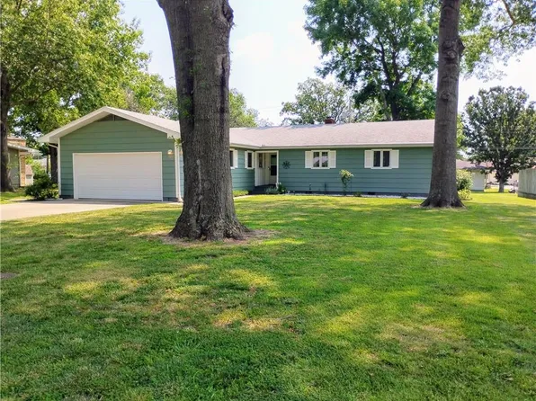 503 S Wilshire Blvd, Coffeyville, KS 67337