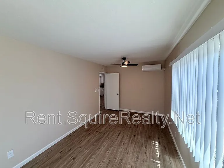 355 S Aspan Ave #MIDDLE HOUSE — Photo 16