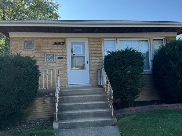 9858 S Muskegon Ave, Chicago, IL 60617