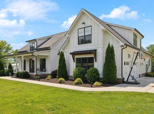 273 Halltown Rd, Cottontown, TN 37048