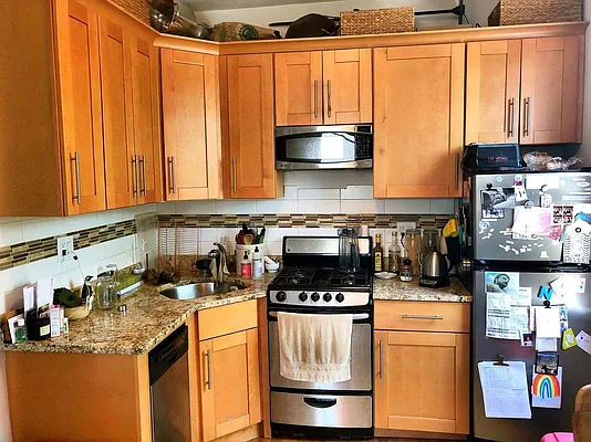 Rented by Rapid Realty Cobble Hill | media 36