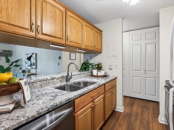 2nd image of 2800 Hamline Ave N APT 102