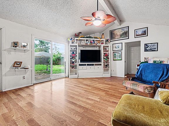 4th image of 4814 Adonis Dr