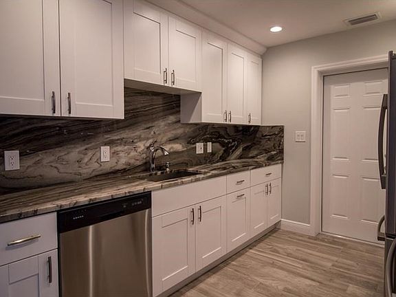 4th image of 941 Knollwood Dr