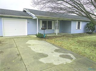2250 Royal Oak Ave, Defiance, OH 43512
