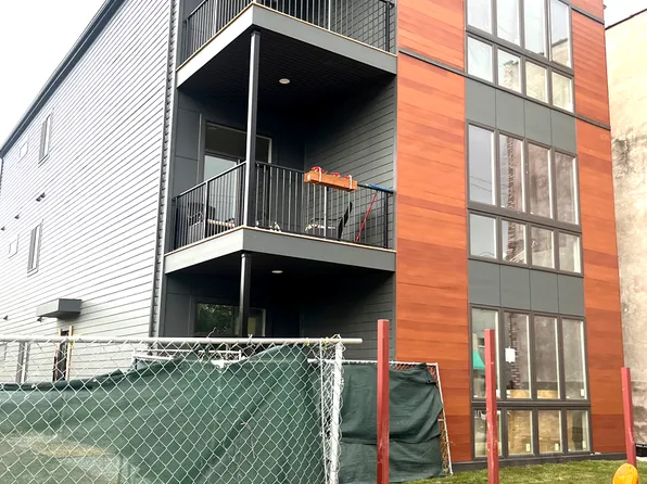 3655 S Indiana Ave, Chicago, IL 60653
