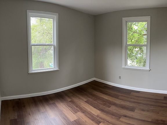 4th image of 787-789 Whitethorne Ave #787-789