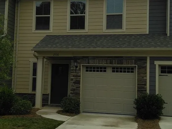 206 Park Meadows Dr, Matthews, NC 28104