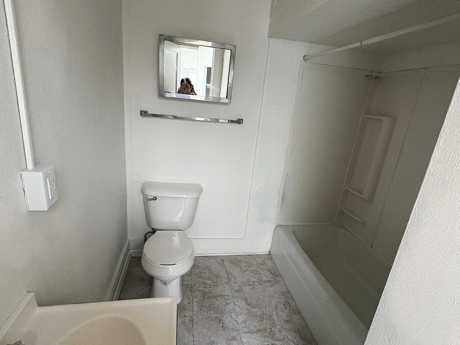 208 North Maple Street - 3 — Photo 3
