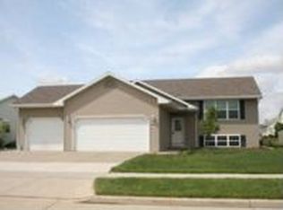 2018 Meadowview St, Kaukauna, WI 54130