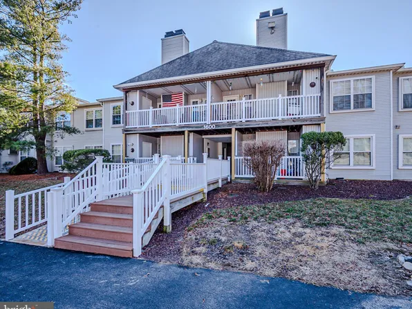 1607 Waters Edge Dr, Newark, DE 19702