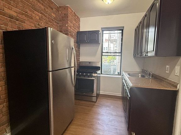 2nd image of 329 Union St APT 1E