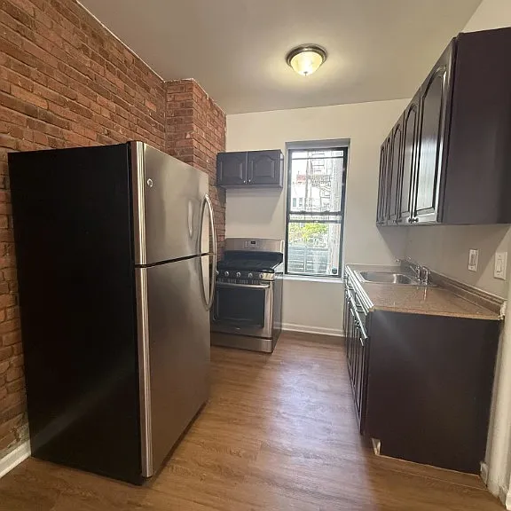 329 Union St #1E — Photo 2