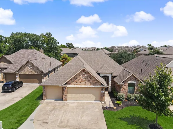 115 Racetrack Ln, Montgomery, TX 77356