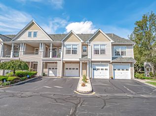 8 Collura Ln #L091, Clifton, NJ 07012