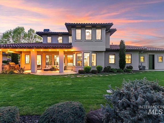 2nd image of 1894 N Valle Bello Way