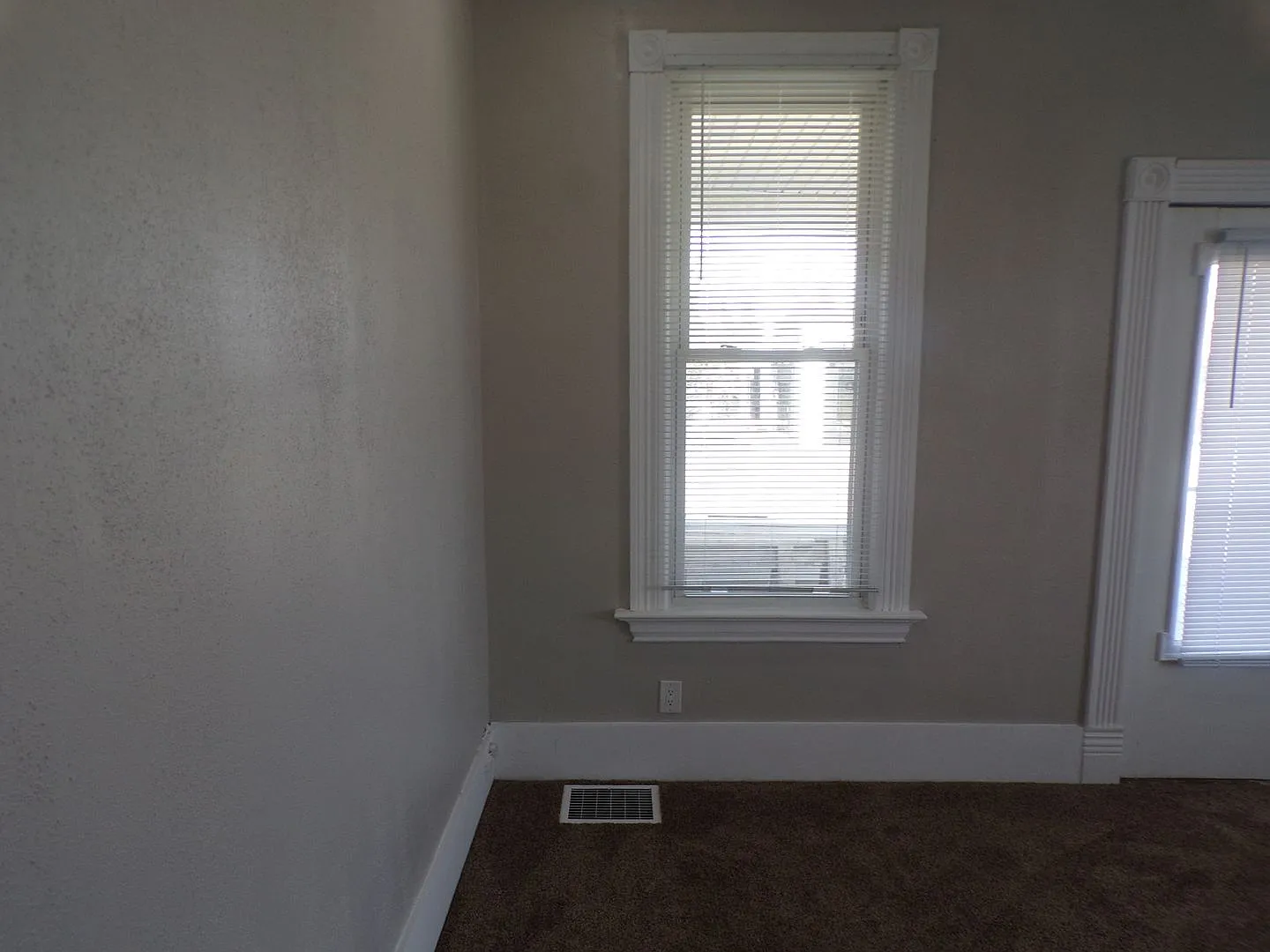 505 N Main St — Photo 1