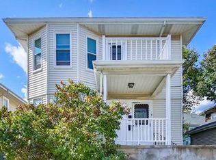 9-11 Oakland St, Watertown, MA 02472