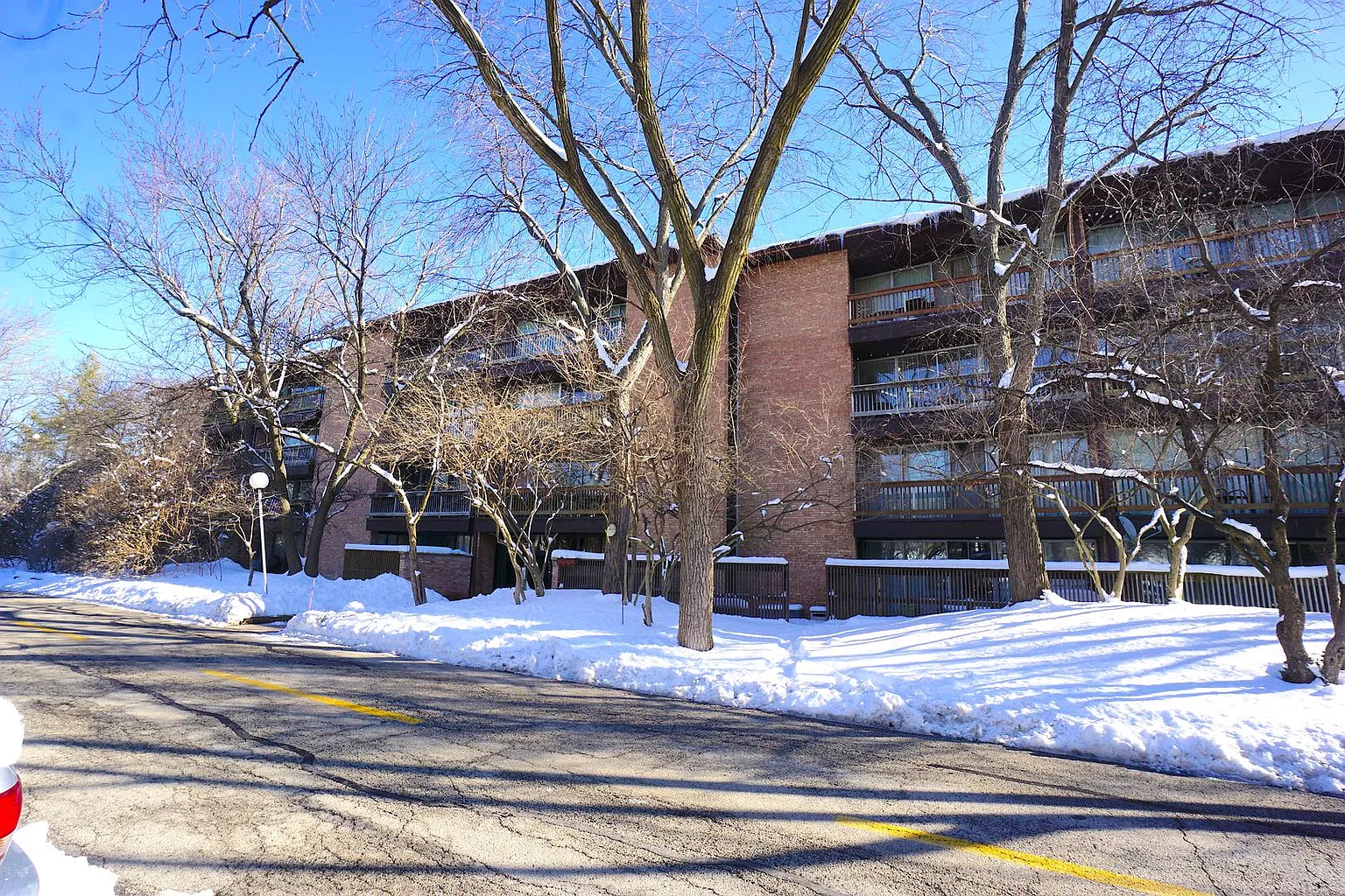 5500 Hillcrest Ln APT 1D photo 1
