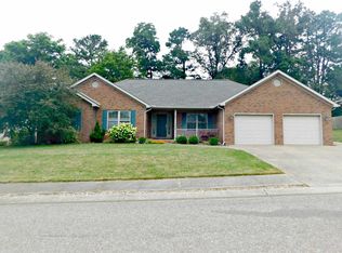 7540 Saint Jordan Cir, Newburgh, IN 47630