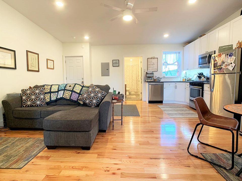 1st image of 1531 W Girard Ave APT 3F