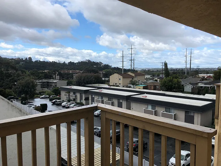 Riley Street — Photo 35