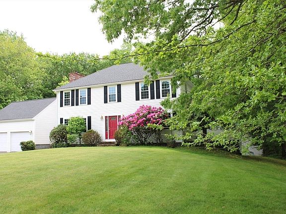 3rd image of 27 Gretchen Way