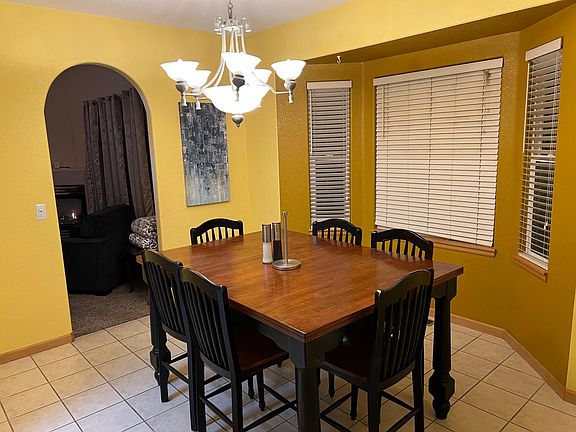 5th image of 363 Sorrel Dr
