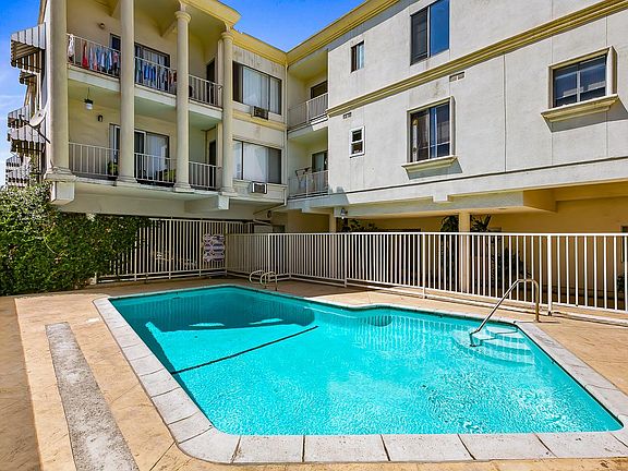 2nd image of 1417 S Atlantic Blvd APT 1
